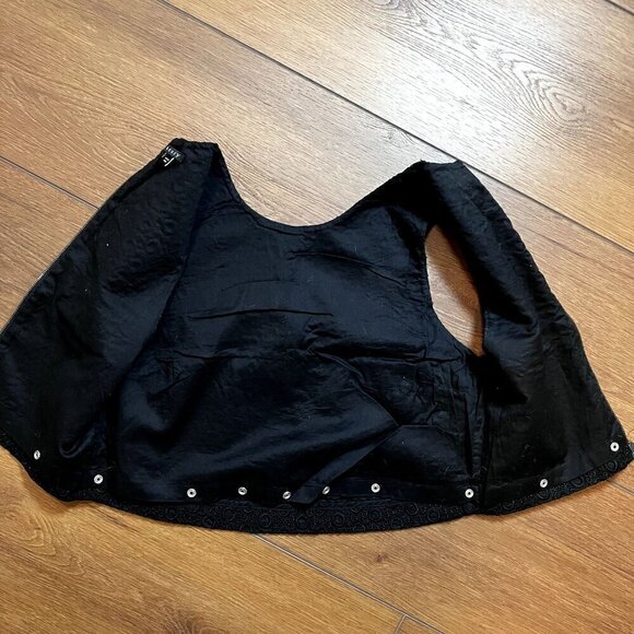Theory Black Embroidered Zippered Back  Sleeveless Blouse Size S - Picture 4 of 5